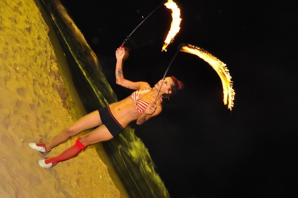 Night Beach Party @ Edde Sands